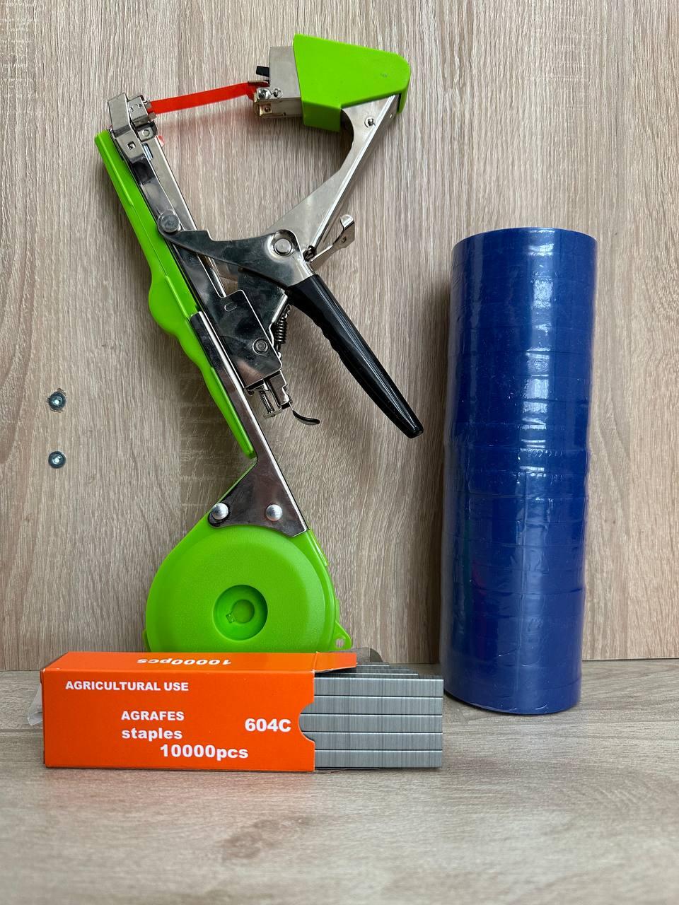 Набір для підв'язки степлер Tapetool стрічка 150 мкм 600 м та скоби ніж пружина - фото 2 Набір для підв'язки степлер Tapetool стрічка 150 мкм 600 м та скоби ніж пружина - фото 2