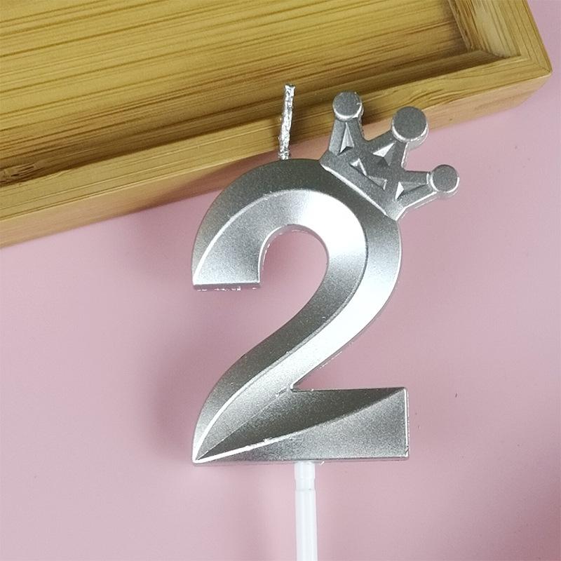 Свічка для торта цифра "2" з короною Сріблястий (16778)