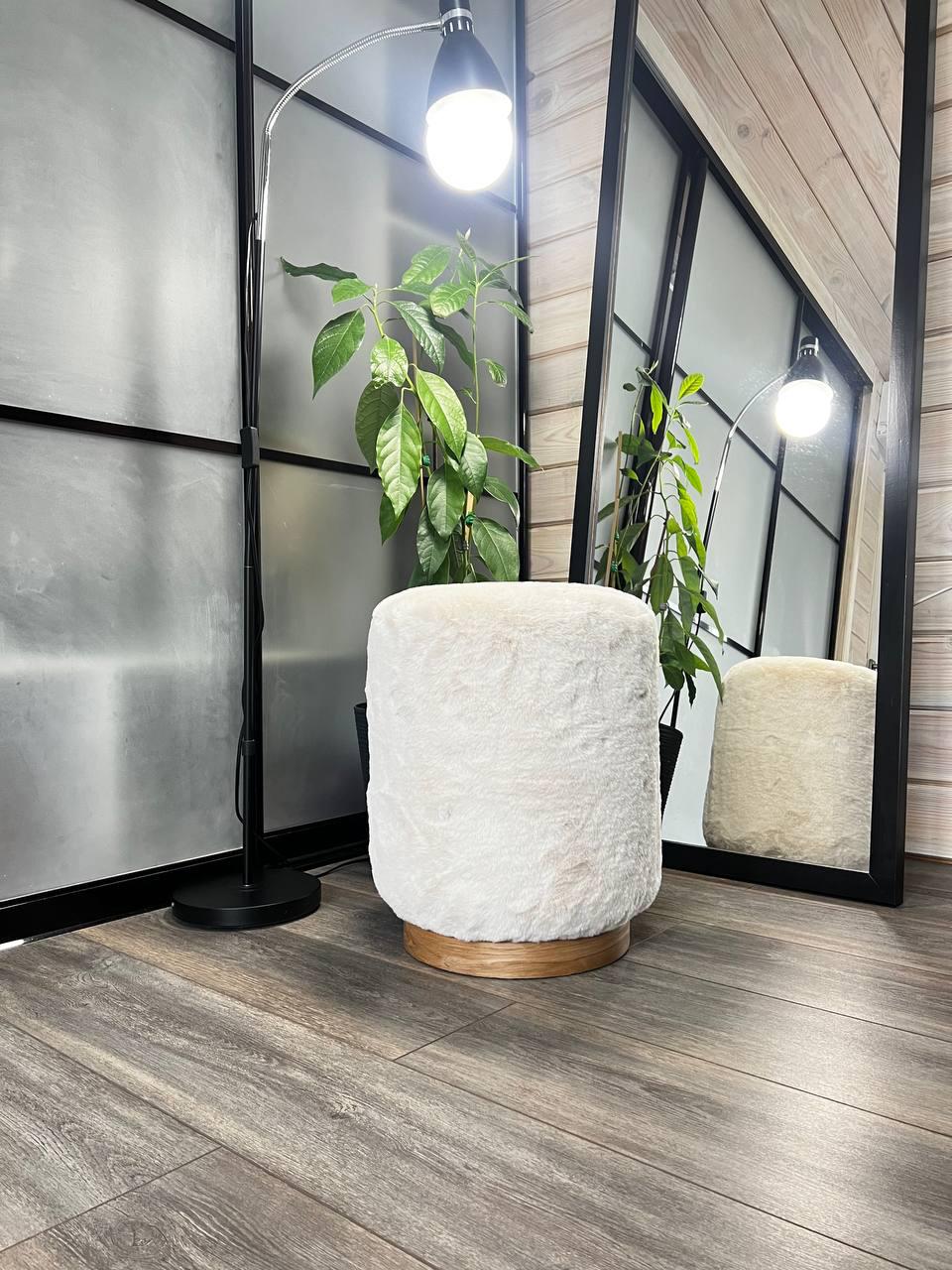 Пуф Garz BUNNY зі штучного хутра 450x380 мм Молочний - фото 2 Пуф Garz BUNNY зі штучного хутра 450x380 мм Молочний - фото 2