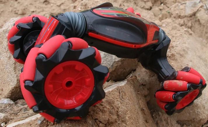 Іграшка на радіокеруванні SUNROZ Crab Dancing Stunt Car дитячий трюковий позашляховик Червоний (SUN5889)