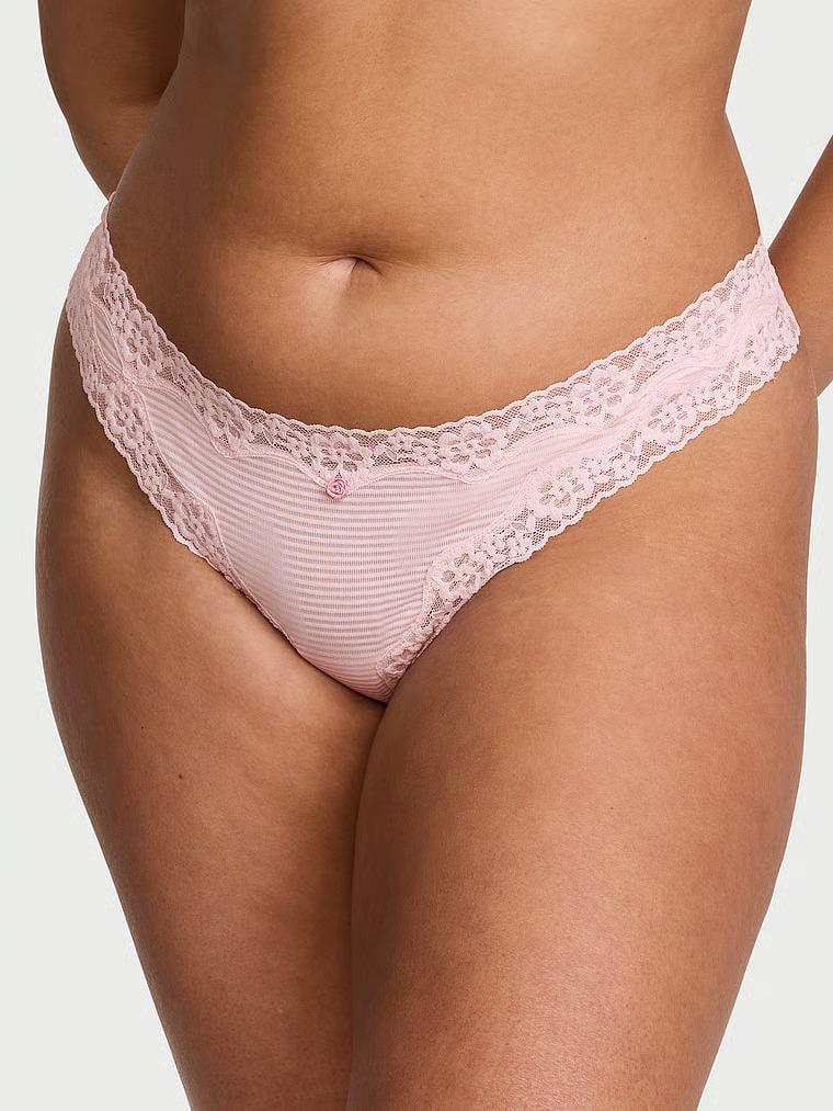 Трусики стринги Victoria's Secret Lace Trim Cotton Shadow Stripe Lace-Waist Thong Panty S Розовый (27115602)
