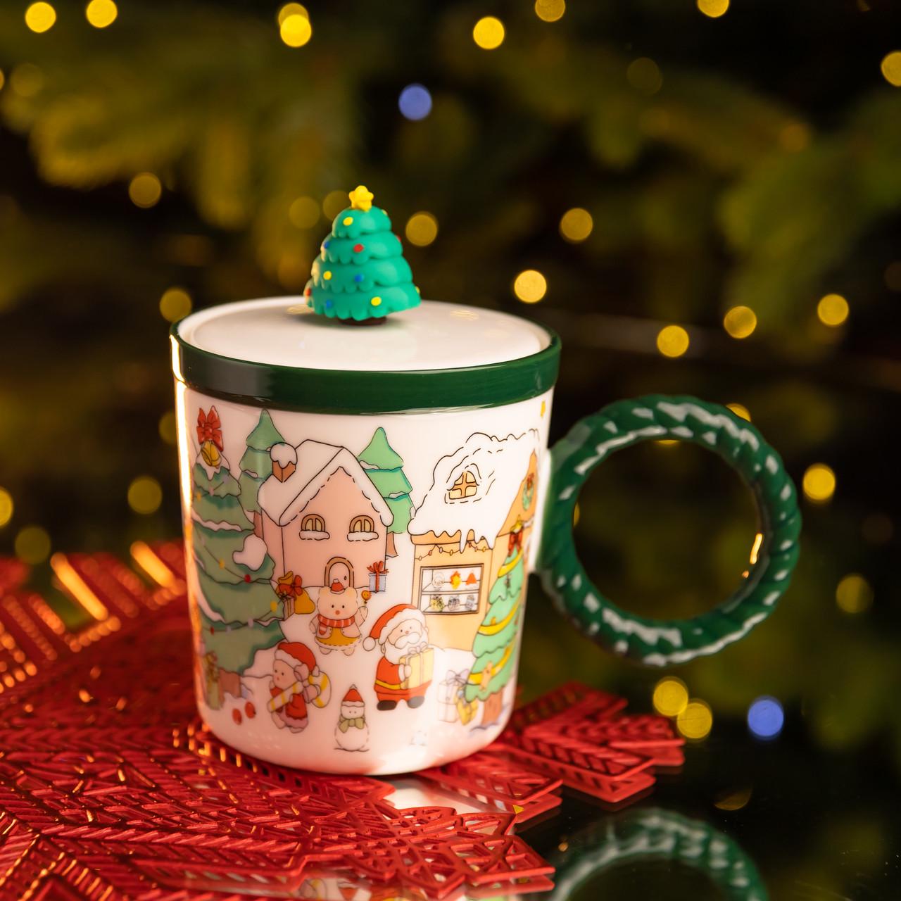 Чашка порцелянова Ялинка з кришкою 400 мл (FM-CS-36B) - фото 1 Чашка порцелянова Ялинка з кришкою 400 мл (FM-CS-36B) - фото 1