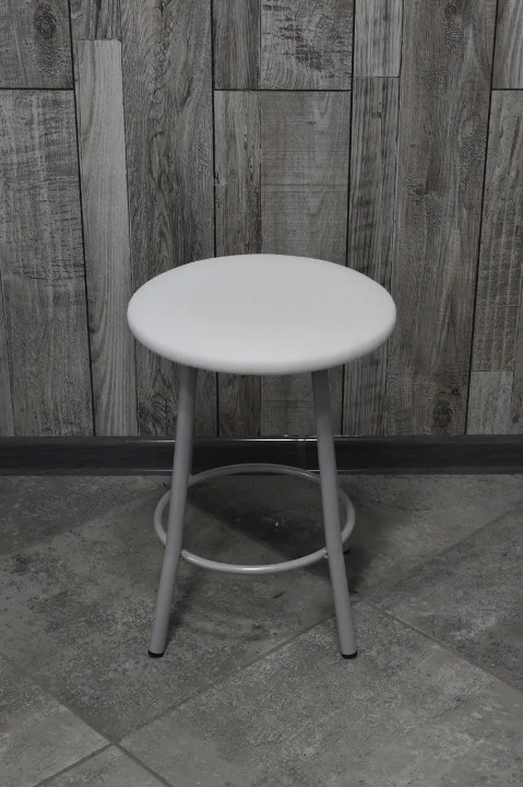 Табурет Муза металевий із м'яким сидінням 30х45 см Білий