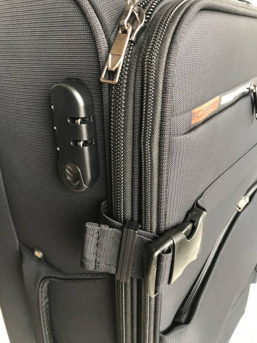 Валіза гігант на 4-х колесах і регулюванням розміру Чорний (817) - фото 3 Валіза гігант на 4-х колесах і регулюванням розміру Чорний (817) - фото 3