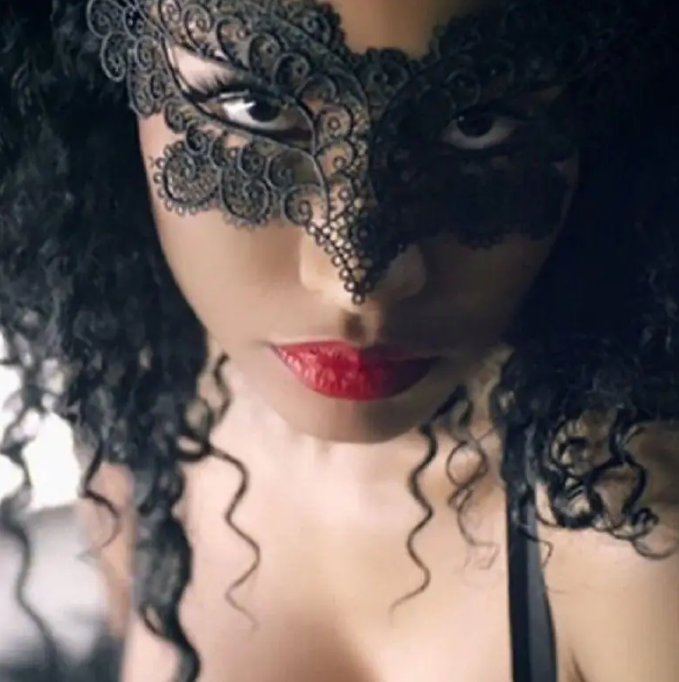 Маска карнавальна 22х7 см Чорний (18041) - фото 3 Маска карнавальна 22х7 см Чорний (18041) - фото 3