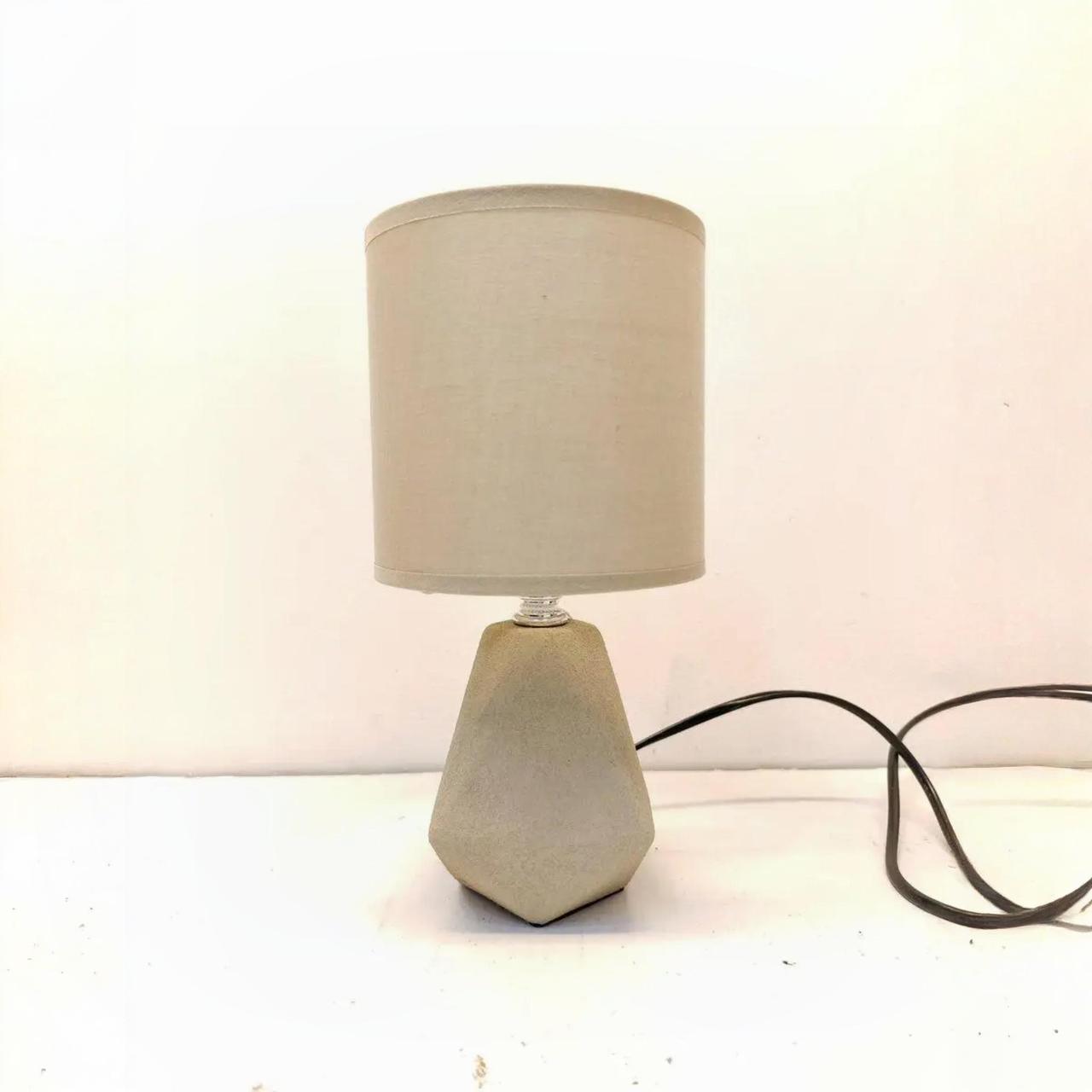 Настольная лампа Valeso с керамическим основанием под лампу Е14 Бежевый (HS8825 BEIGE)