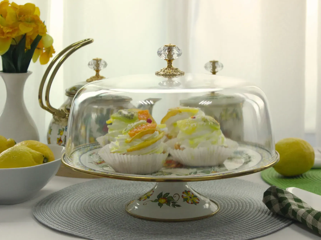 Тортовниця емальована VITALY Elmani з кришкою на ніжці 30 см - фото 4 Тортовниця емальована VITALY Elmani з кришкою на ніжці 30 см - фото 4