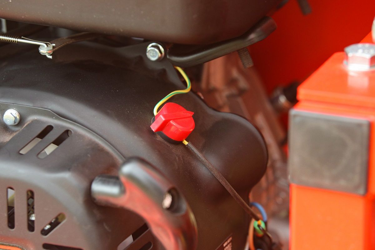 Подрібнювач гілок Arpal на шматки дров з бензиновим двигуном на причепі (АМ-120БД-К) - фото 18 Подрібнювач гілок Arpal на шматки дров з бензиновим двигуном на причепі (АМ-120БД-К) - фото 18