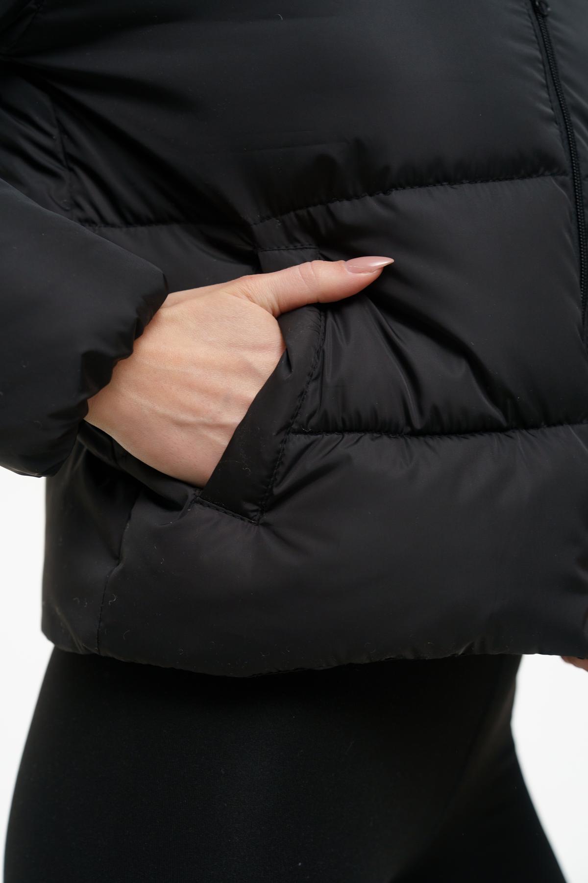 Куртка жіноча коротка Intruder Lolita весняно-осіння M-L Чорний матовий (1614676979/1/2) - фото 2 Куртка жіноча коротка Intruder Lolita весняно-осіння M-L Чорний матовий (1614676979/1/2) - фото 2