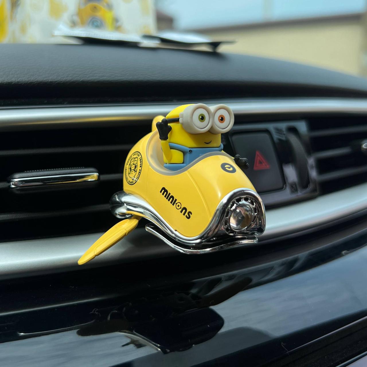 Ароматизатор для автомобільного салону Minion Pilot - фото 4 Ароматизатор для автомобільного салону Minion Pilot - фото 4