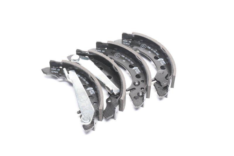 Колодки тормозные барабанные REMSA 4045.00 Audi 80 Seat Cordoba Volkswagen Golf задние