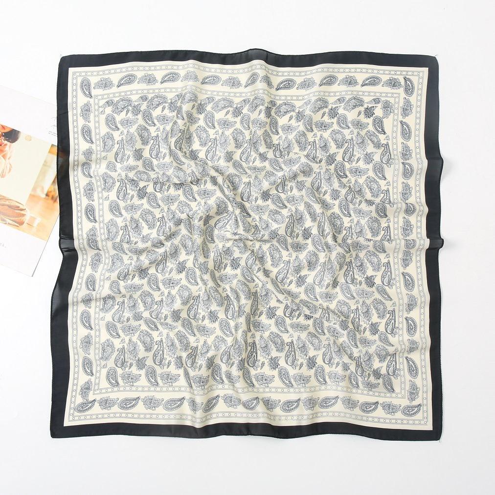 Хустка жіноча 10321 70х70 см Молочний (4548172) - фото 1 Хустка жіноча 10321 70х70 см Молочний (4548172) - фото 1