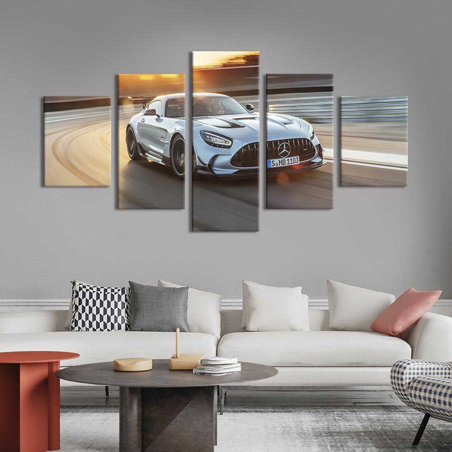 Картина на холсте Потрясающий спорткар Mercedes-AMG GT Black Series 162x80 см (1365-52)