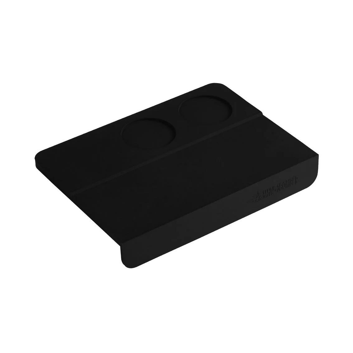 Силиконовый коврик с двумя отверстиями MHW-3BOMBER Tamping Mat 25x18 см Black (SP5309B)