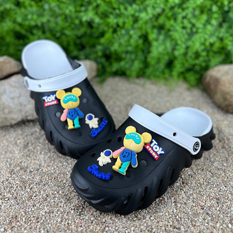 Крокси чоловічі VS-00161-401 з джибітсами p. 43 27 см Чорний (76754580) Крокси чоловічі VS-00161-401 з джибітсами p. 43 27 см Чорний (76754580)