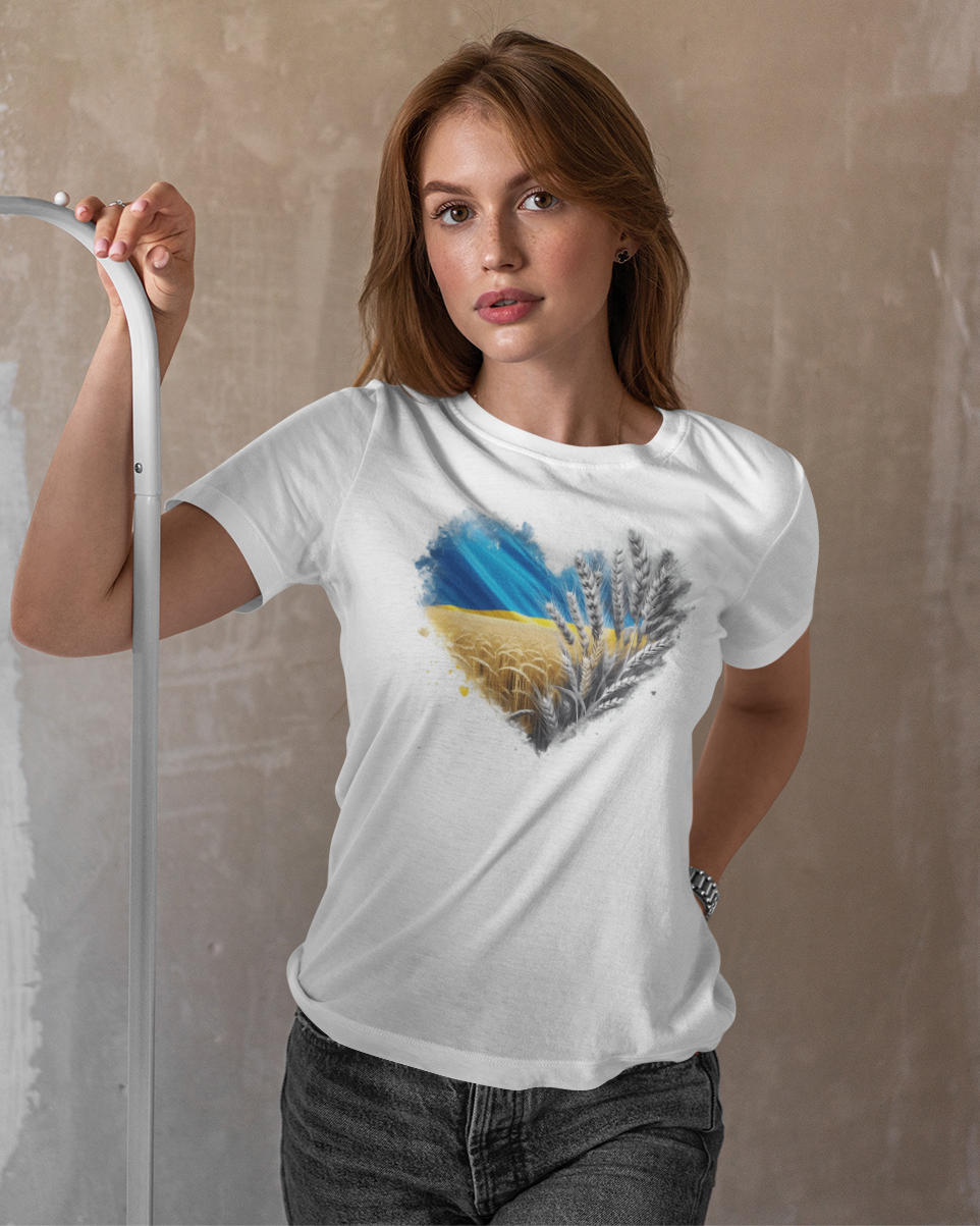 Футболка женская Mishe 21100002 патриотическая с сердцем XL Белый (21100002_25) - фото 3 Футболка женская Mishe 21100002 патриотическая с сердцем XL Белый (21100002_25) - фото 3