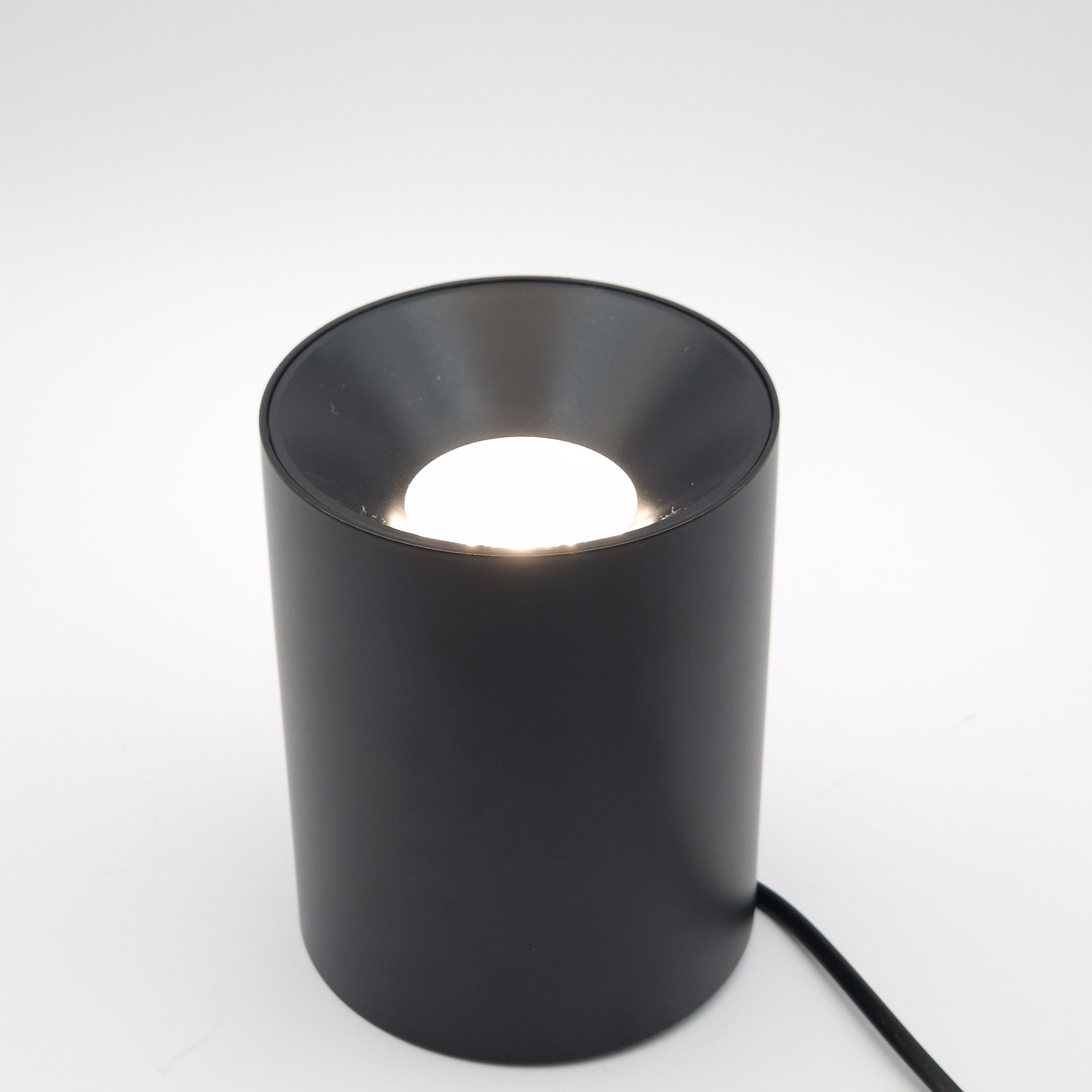 Светильник накладной Light Club 18 Вт 4000 К IP20 Черный (WL-521b-18-4-BK) - фото 4 Светильник накладной Light Club 18 Вт 4000 К IP20 Черный (WL-521b-18-4-BK) - фото 4