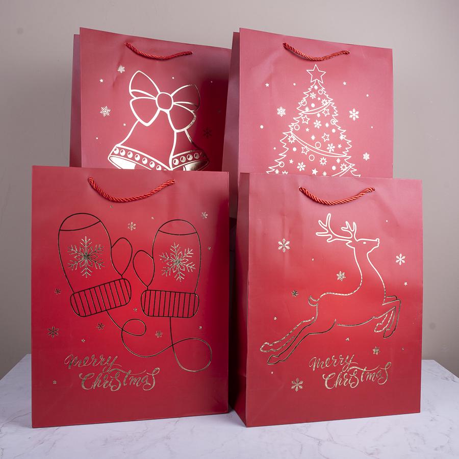 Подарунковий пакет Новорічний L 40x31x12 см (1351-75) Подарунковий пакет Новорічний L 40x31x12 см (1351-75)