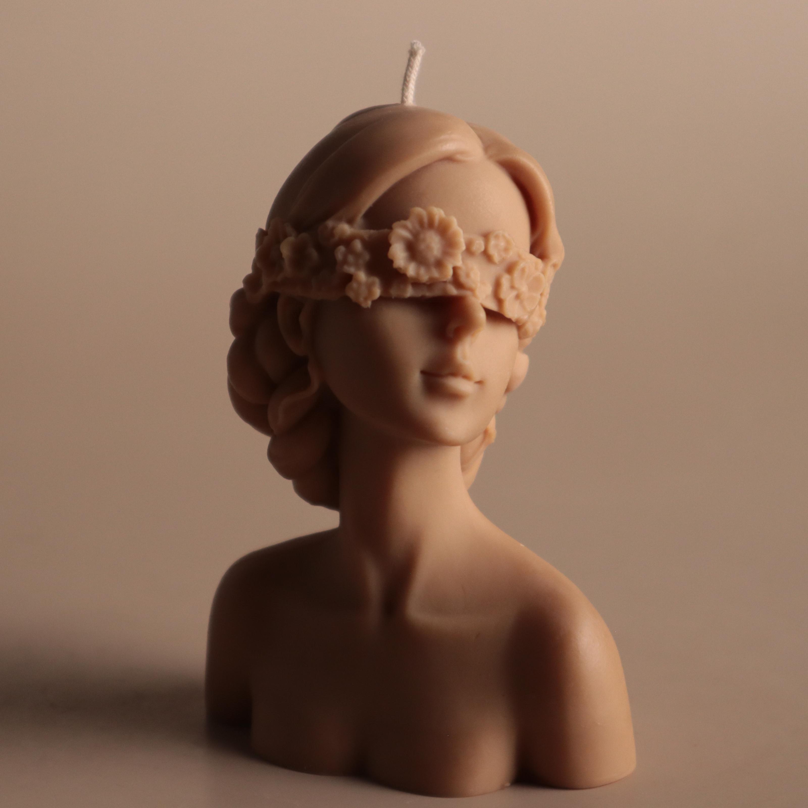 Аромасвічка соєва Wax Harmony Ваніль Дівчина з квітами на очах Коричневий (1001211)