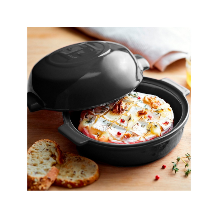 Форма для запікання сиру Emile Henry Cheese Baker 19,5х17,5х10 см Чорний (798417) - фото 3 Форма для запікання сиру Emile Henry Cheese Baker 19,5х17,5х10 см Чорний (798417) - фото 3