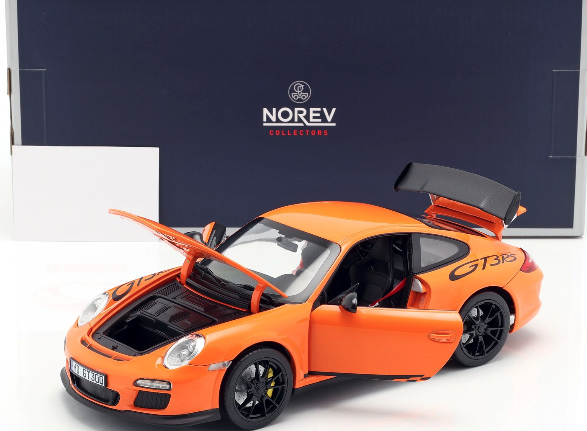 Модель автомобиля Norev 1:18 Porsche 911 997 GT3 RS Orange (187562) - фото 3 Модель автомобиля Norev 1:18 Porsche 911 997 GT3 RS Orange (187562) - фото 3