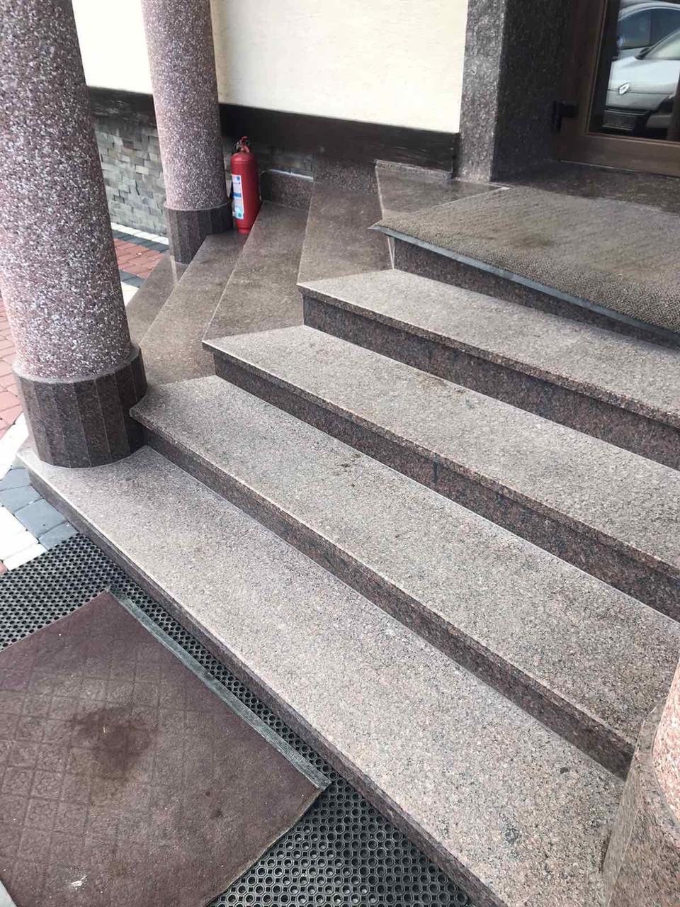 Сходи цілісні з граніту 1000х330х30 мм (25887459) - фото 5 Сходи цілісні з граніту 1000х330х30 мм (25887459) - фото 5