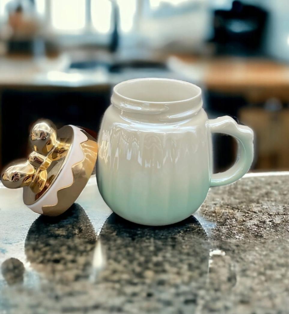 Чашка Lirmatur Бантик кераміка з кришкою 400 мл Зелений (15414109) - фото 3 Чашка Lirmatur Бантик кераміка з кришкою 400 мл Зелений (15414109) - фото 3