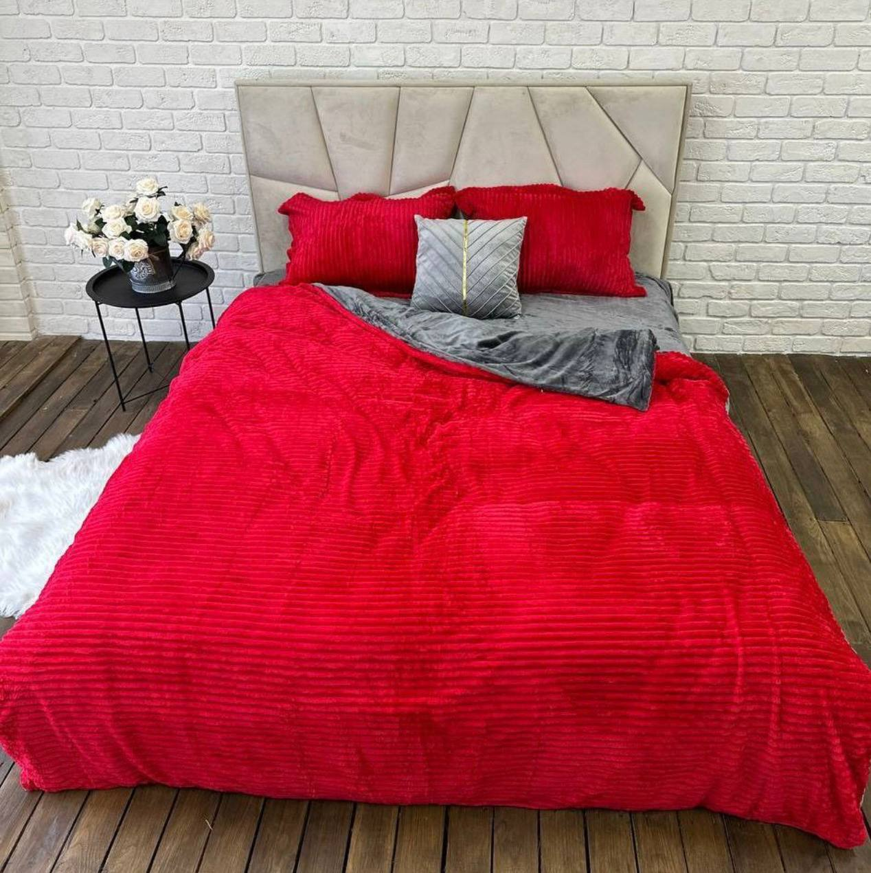 Постільна білизна плюшева мікрофібра пухнаста полуторний 50х70 см Червоний із сірим