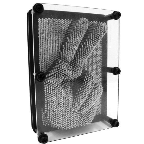 Пин арт Гвоздики 3D железный 20 см (1742)