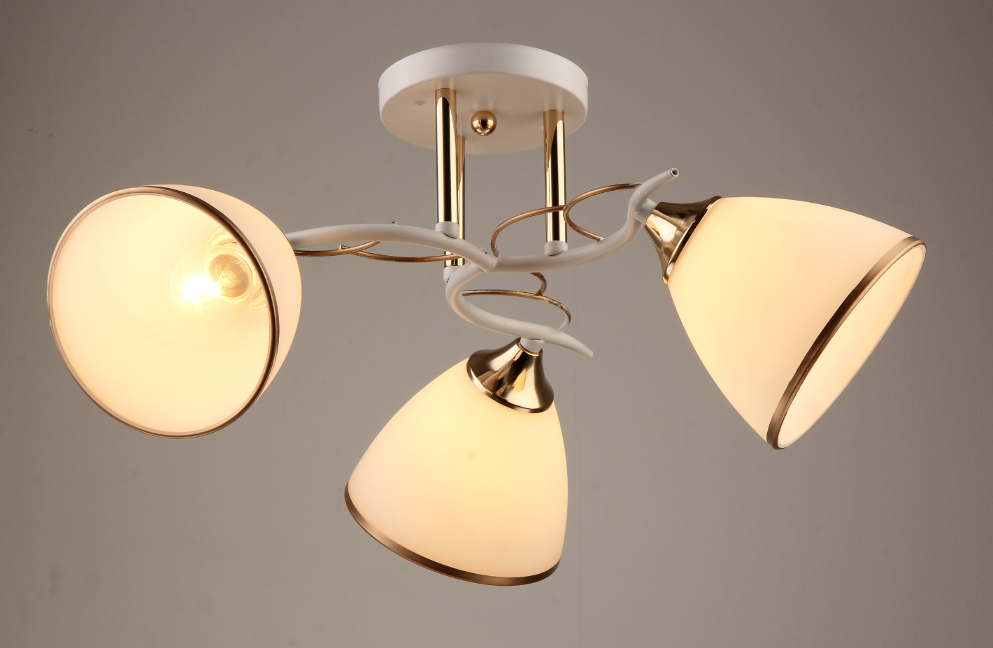 Люстра Sirius B N2509/3 (на 3 плафона)