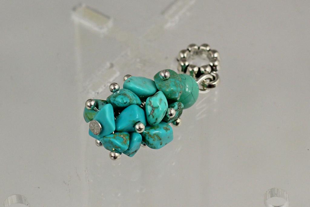 Кулон гроздь говлит тонированный 3,7 см Серебристый (31481375)