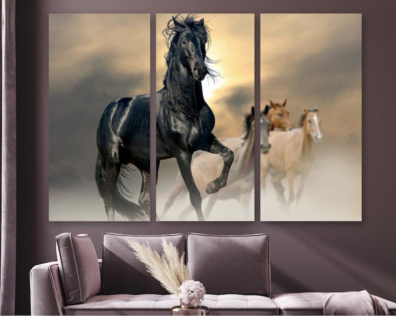 Модульная картина KIL Art Дикие лошади на холсте из трех частей 156x100 см (M3_XL_241)