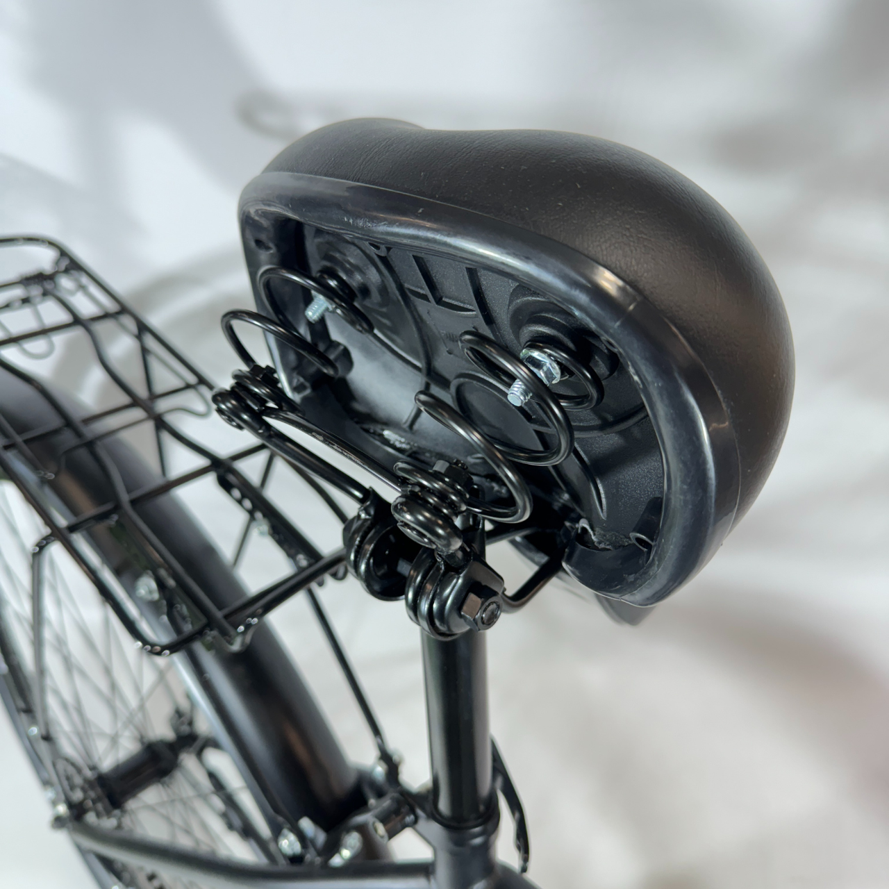 Велосипед з Е-комплектом 28" Turin 2025 48 В 500 Вт 12 Ah/18" до 50 км/зріст 170-185 см/індикаторна ручка Чорно-сірий - фото 7