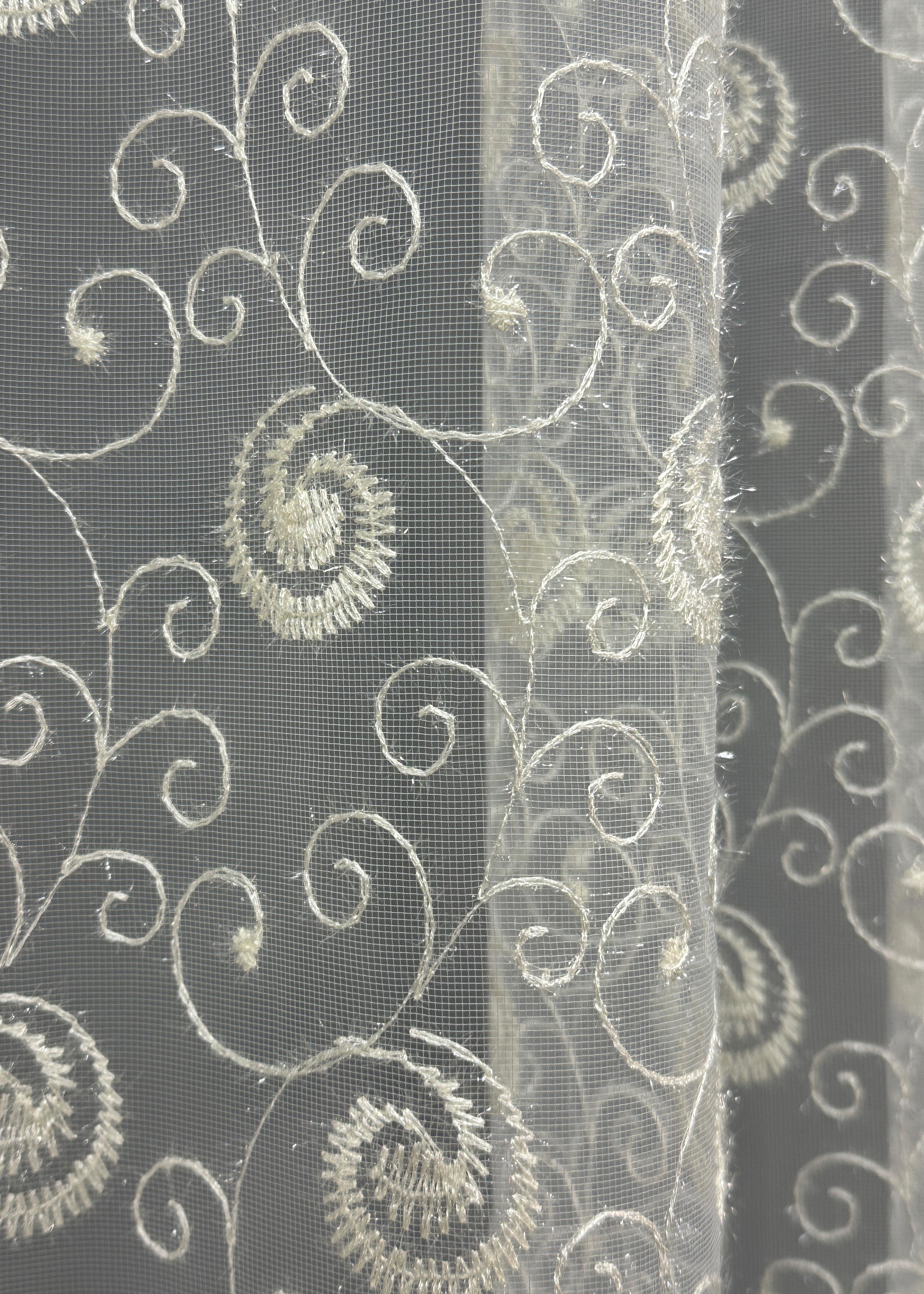 Тюль VR-Textil 1685т Органза с вышивкой и люрексом 300х270 см Молочный (42-0728) - фото 7 Тюль VR-Textil 1685т Органза с вышивкой и люрексом 300х270 см Молочный (42-0728) - фото 7