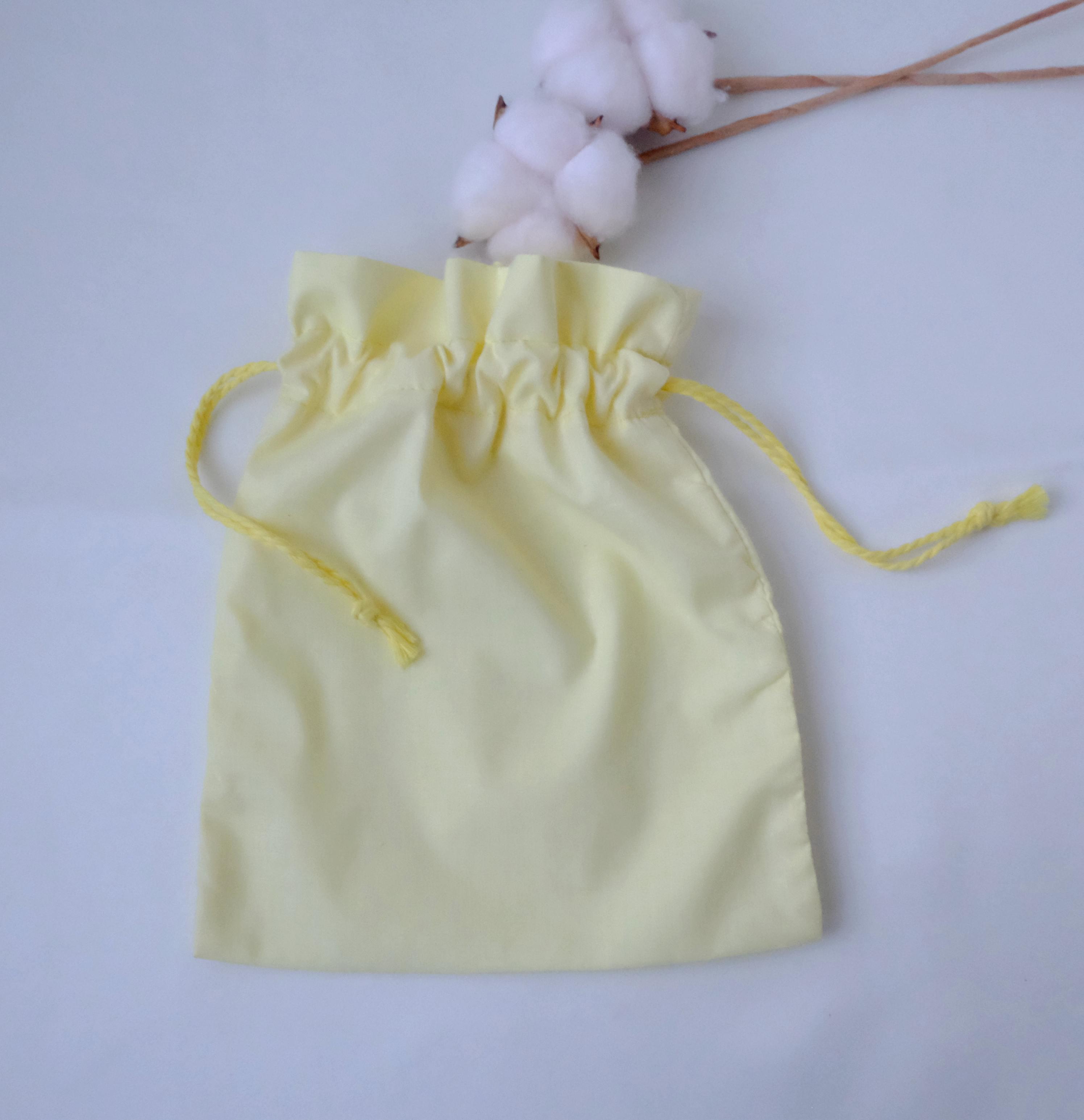 Мішок текстильний для подарунків 25х20 см Жовтий (29186739) - фото 2 Мішок текстильний для подарунків 25х20 см Жовтий (29186739) - фото 2