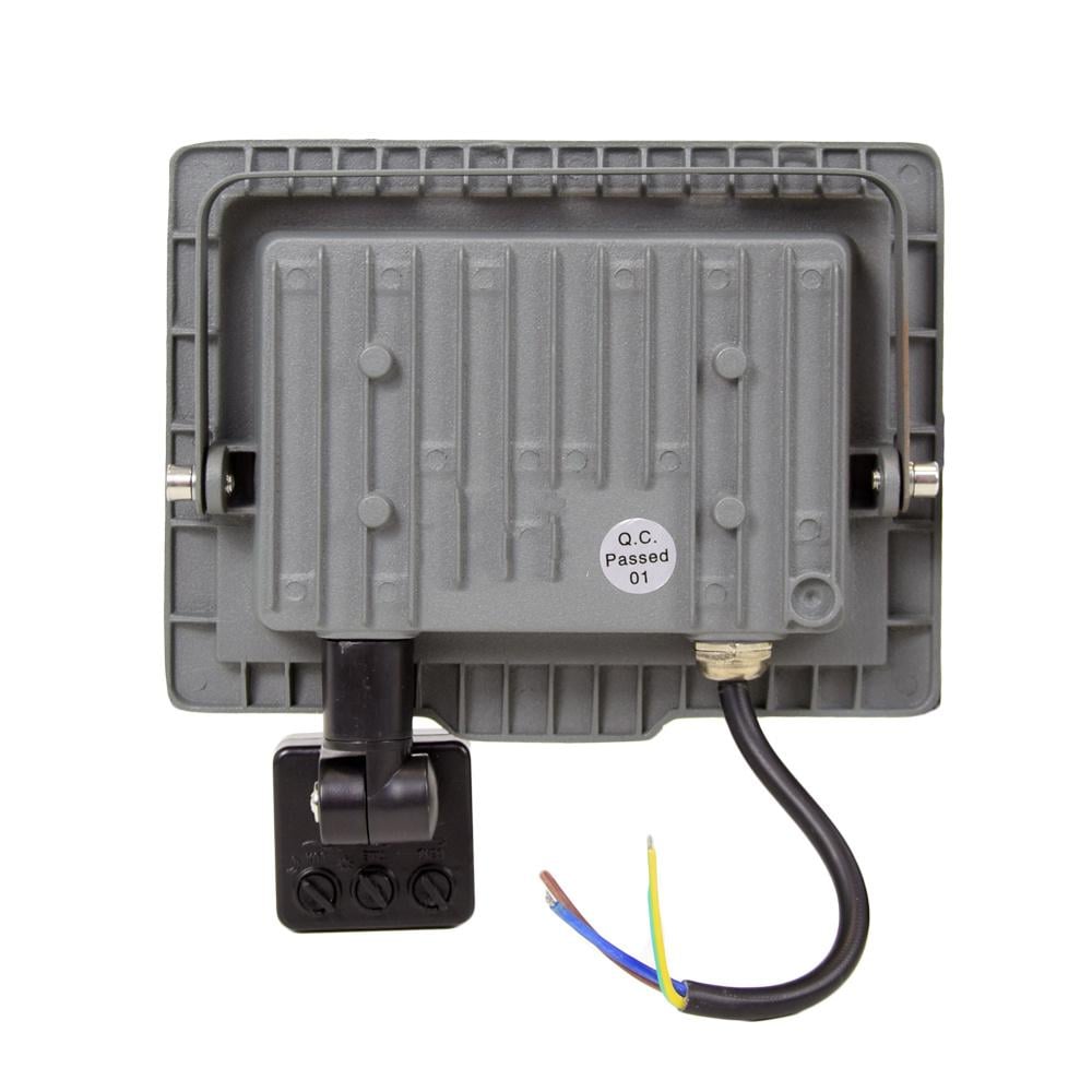 Прожектор светодиодный One LED ultra 30 Вт с датчиком движения - фото 2 Прожектор светодиодный One LED ultra 30 Вт с датчиком движения - фото 2