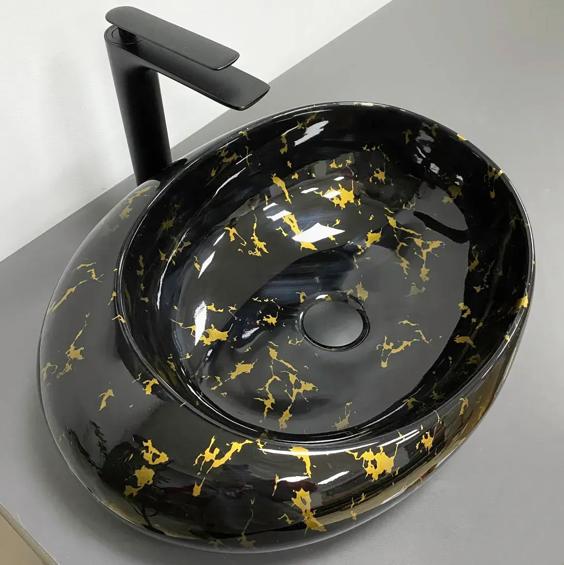 Умывальник накладной VBI RICCIA 510x410 мм Black Marmo Glossy (VBI-017201) Умывальник накладной VBI RICCIA 510x410 мм Black Marmo Glossy (VBI-017201)