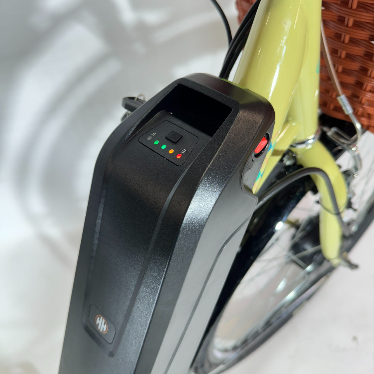 Велосипед з Е-комплектом 28" Parma 2025 48 В 500 Вт 10,5 Ah/18" до 40 км/зріст 170-185 см/дисплей LSD-3 Кремовий - фото 5