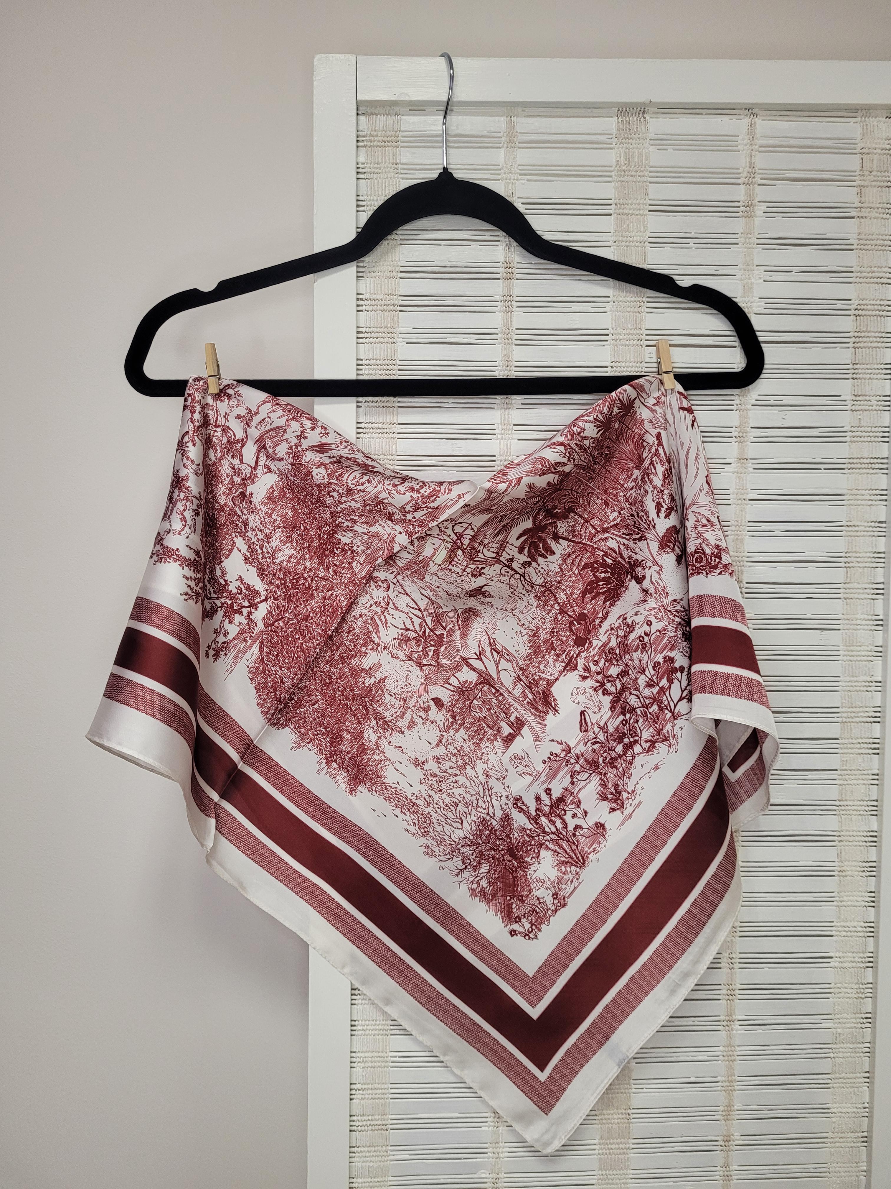 Хустка жіноча шийна шовкова Пейзаж 70х70 см Біло-бордовий