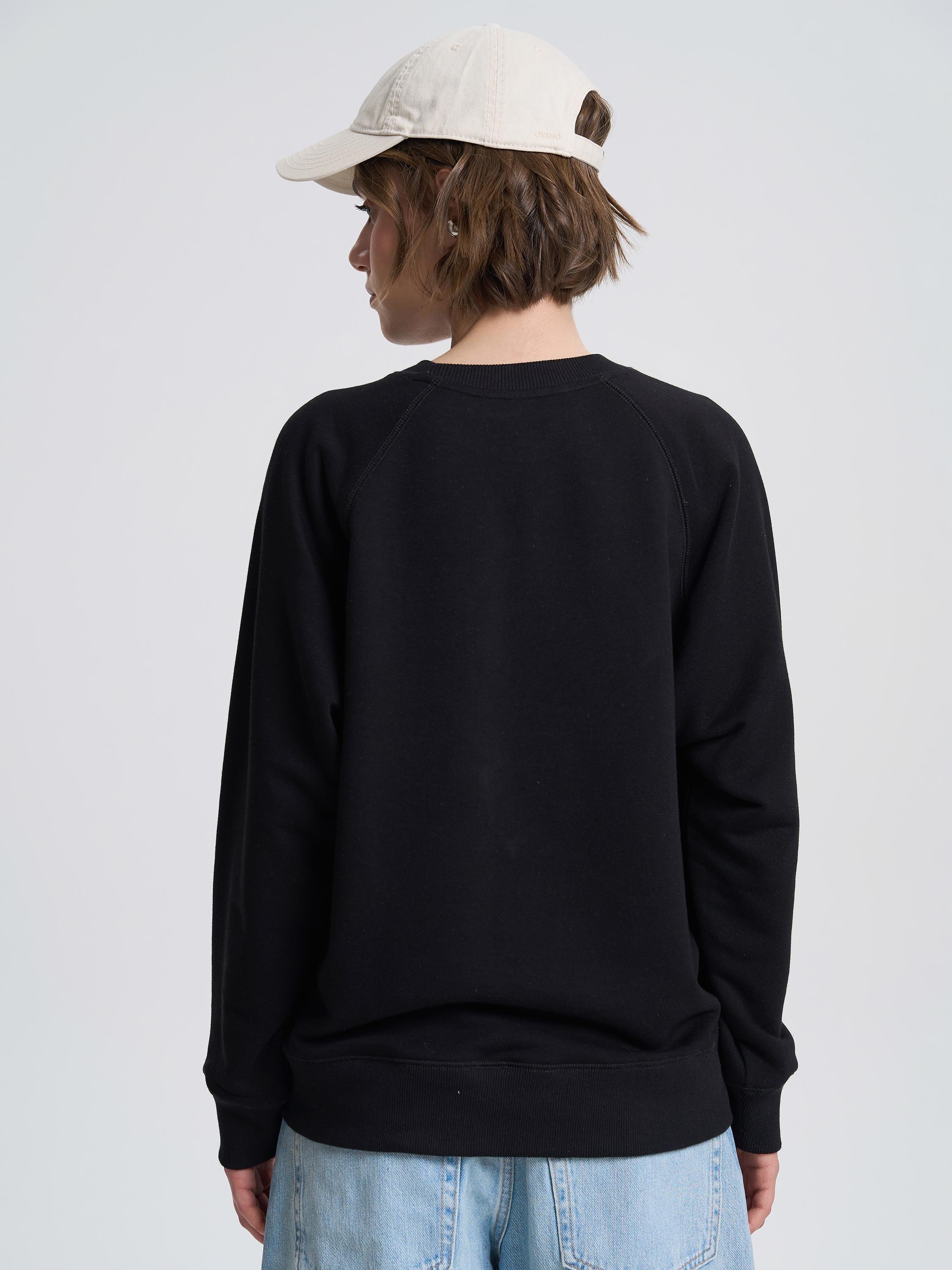 Свитшот-реглан женский укороченный ROZA 231111 M Черный (4824005694196) - фото 2 Свитшот-реглан женский укороченный ROZA 231111 M Черный (4824005694196) - фото 2