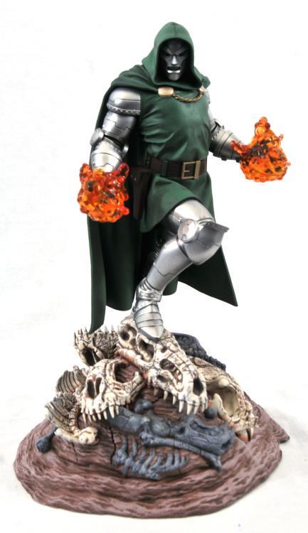 Фигурка для геймеров Diamond Select Marvel Gallery Doctor Doom 28 см (28 DS MG DD)