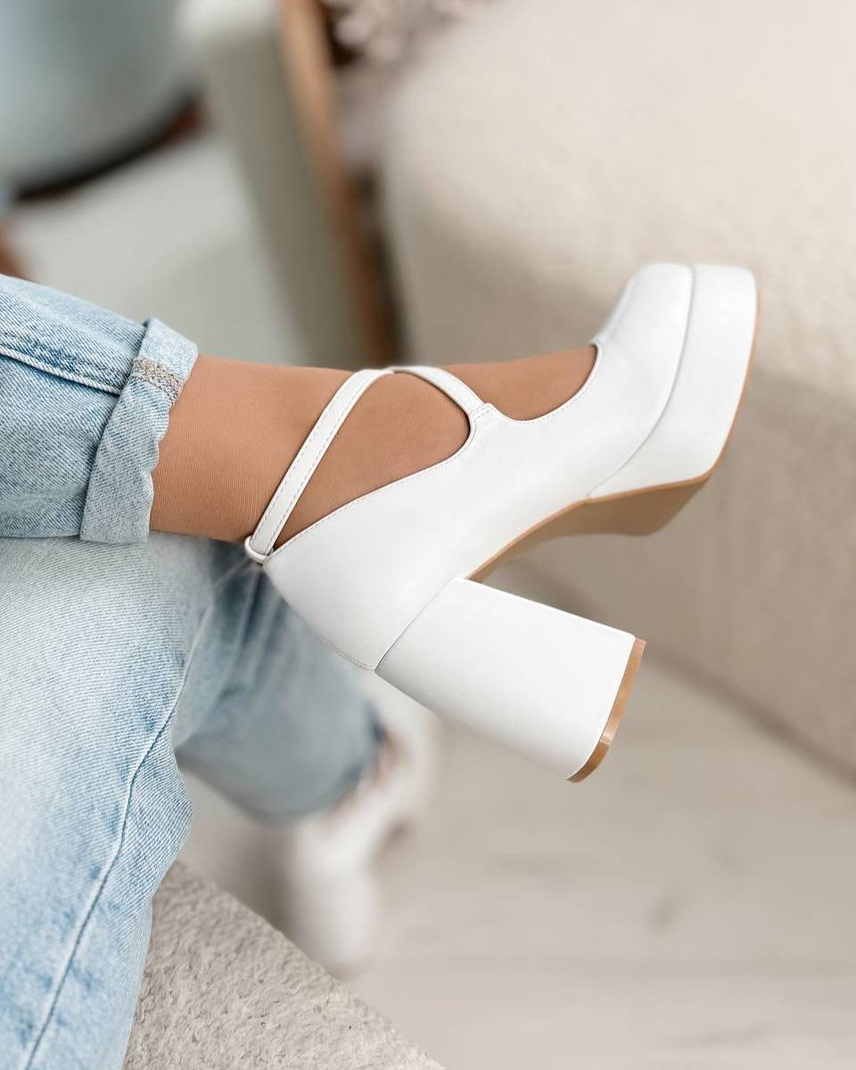 Туфлі з ремінцем Loretta на підборах та платформі р. 40 25,5 см Білий (10440-40) - фото 2 Туфлі з ремінцем Loretta на підборах та платформі р. 40 25,5 см Білий (10440-40) - фото 2