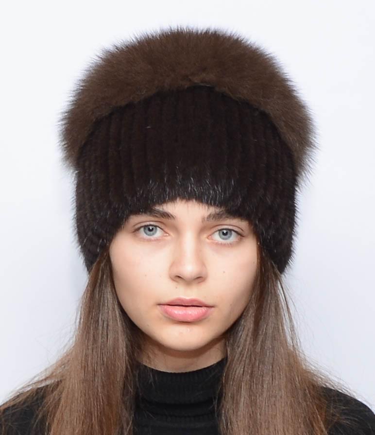 Зимняя шапка из вязаной норки Меховой стиль Шарик с бубоном из песца XL-XXL Коричневый (115/2/A)