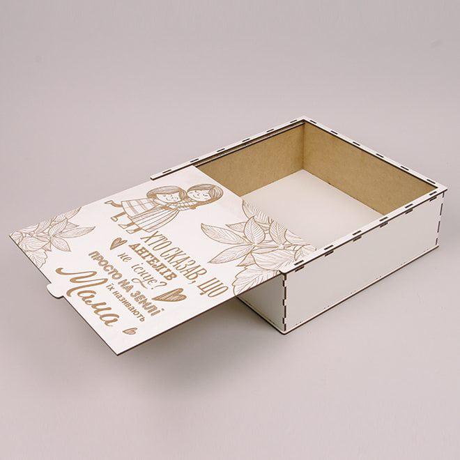 Коробка подарочная Flora "Хто сказав, що Ангелів не існує?" квадратная Белый (33283) - фото 3 Коробка подарочная Flora "Хто сказав, що Ангелів не існує?" квадратная Белый (33283) - фото 3