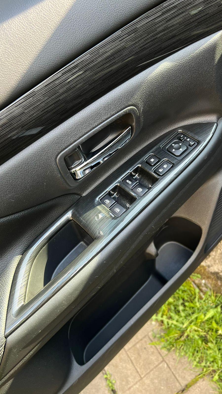 Накладки на підлокотники/карти дверей Mitsubishi Outlander 3 4 шт. (28106170) - фото 2 Накладки на підлокотники/карти дверей Mitsubishi Outlander 3 4 шт. (28106170) - фото 2