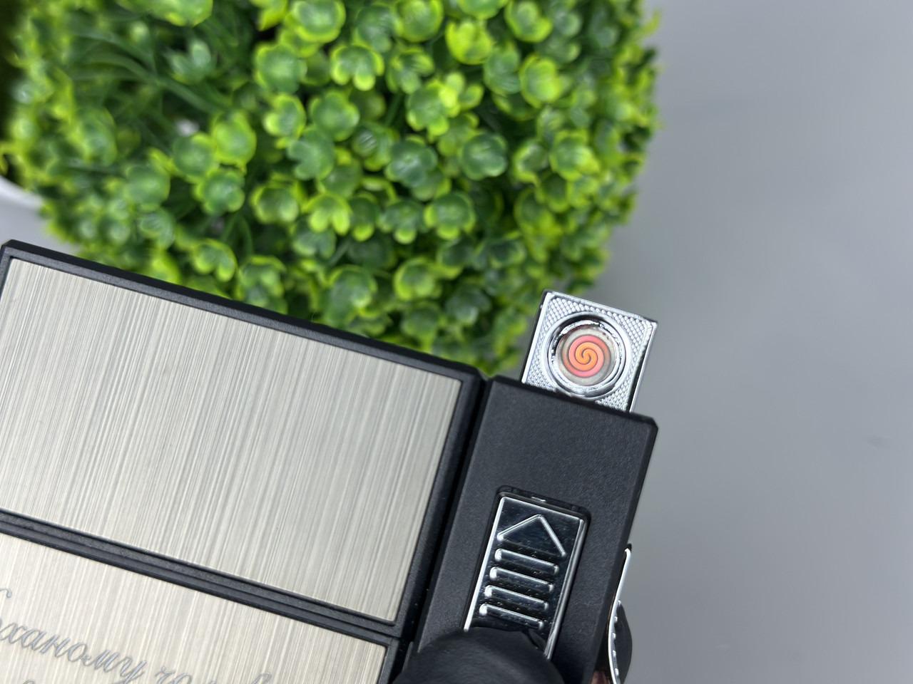 Портсигар "Кохаю тобе" з газовою запальничкою на 20 сигарет (33641 R11) - фото 5 Портсигар "Кохаю тобе" з газовою запальничкою на 20 сигарет (33641 R11) - фото 5