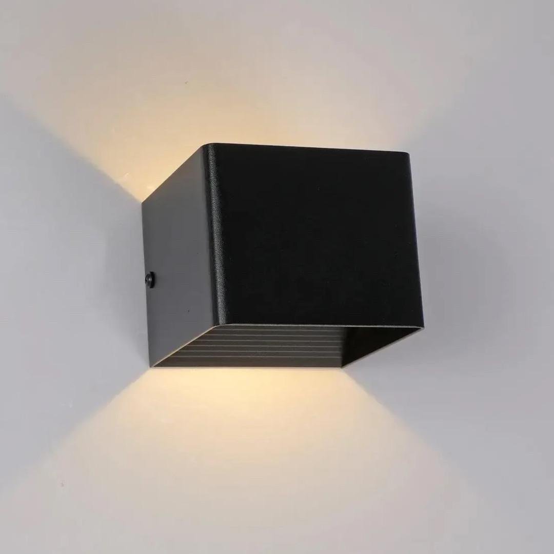 Бра светодиодное Valeso 5W с металлическим корпусом 3000K Черный (G ph092 BK)