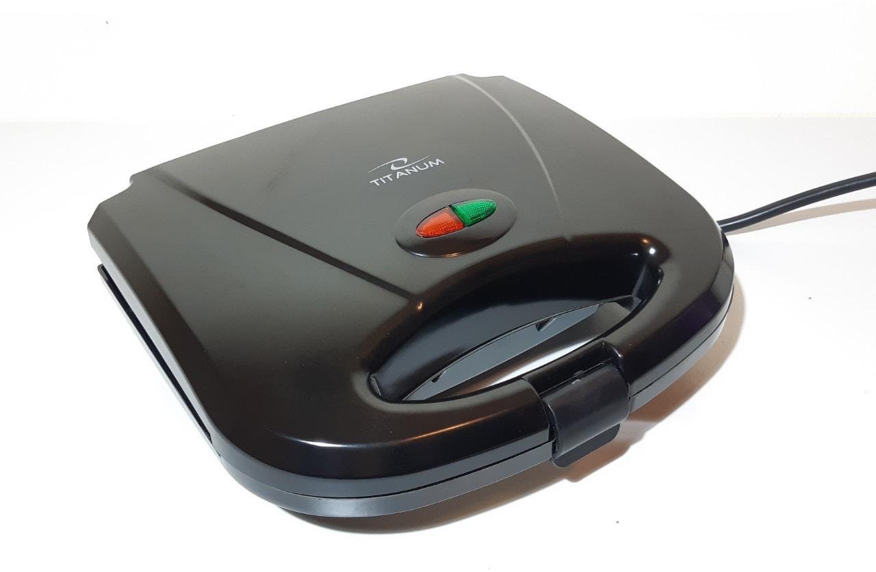 Сендвічниця TITANUM TKT002K Black (00742)