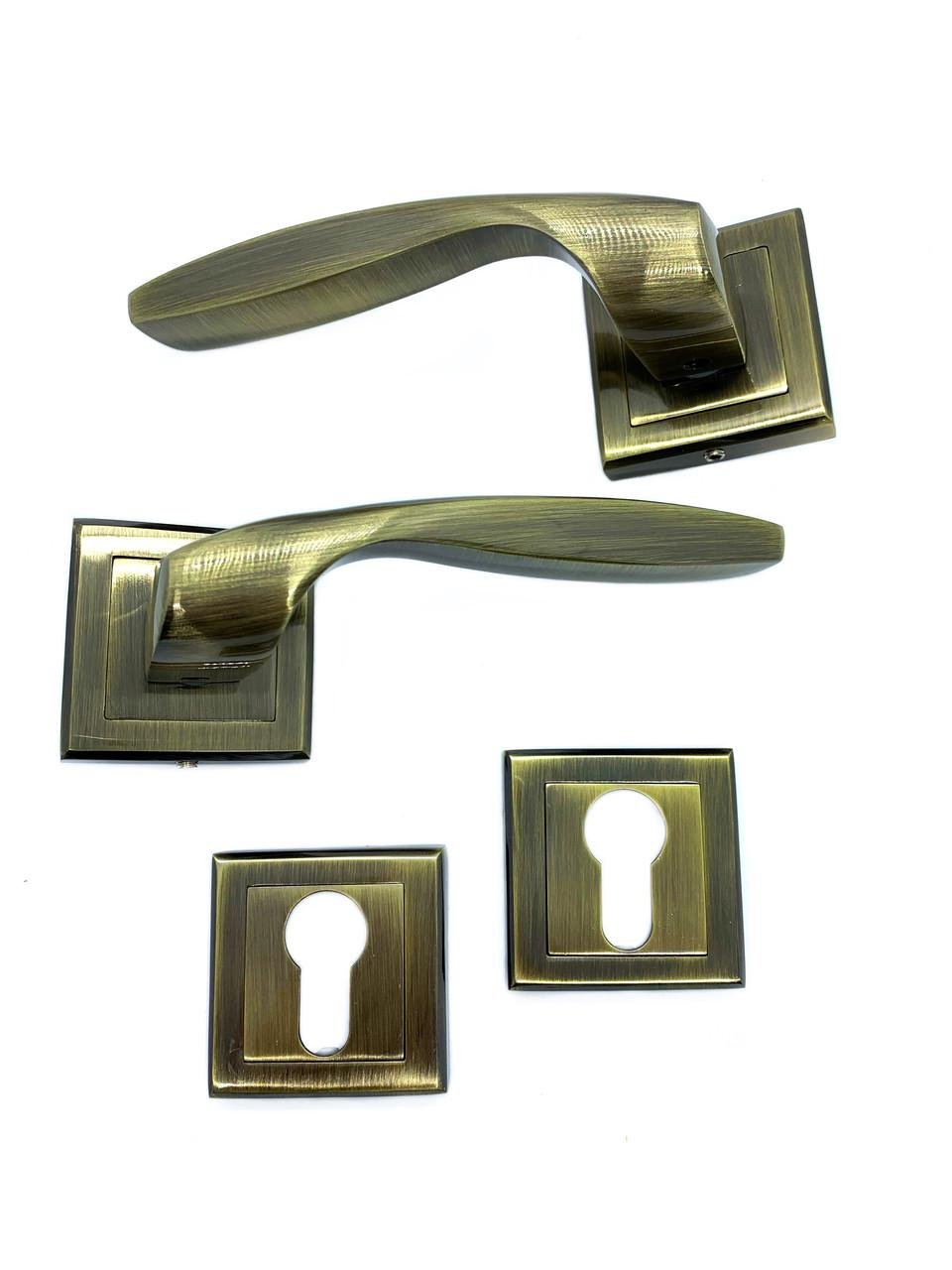 Дверна ручка на розетці Vortex AS-01 AB