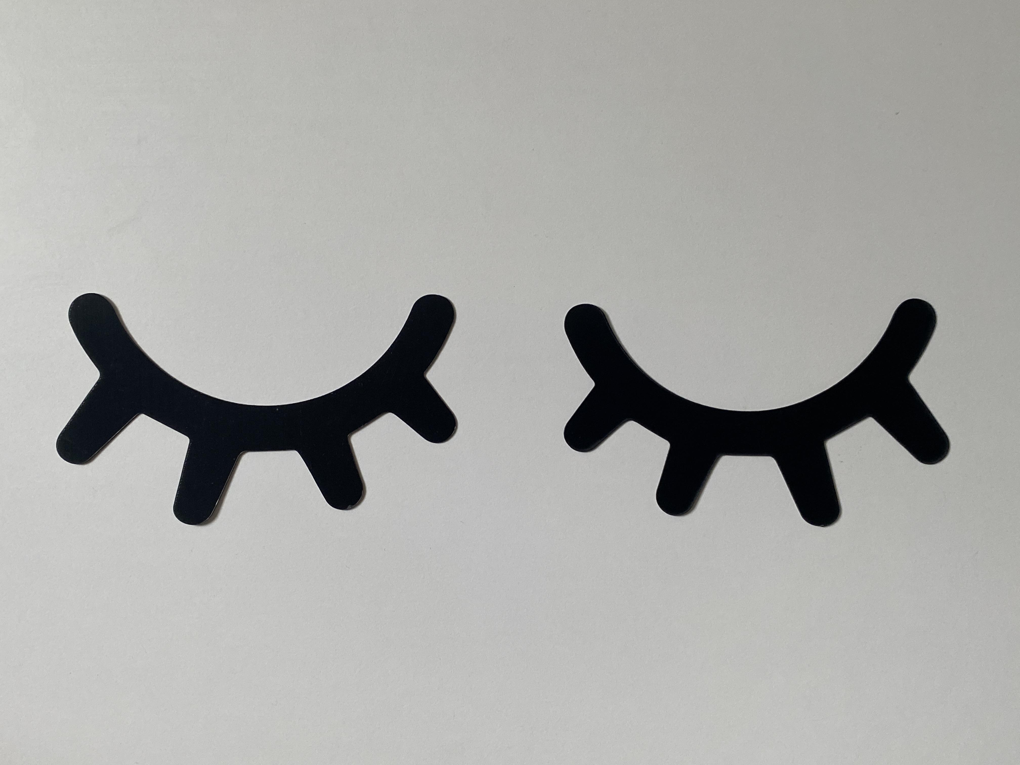 Наклейка на стену зеркальная в виде ресниц Lashes акриловая для декора интерьера 2 шт. Черный